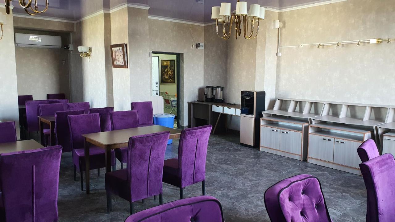 Lamiya Aparts Hotel Almaty Esterno foto