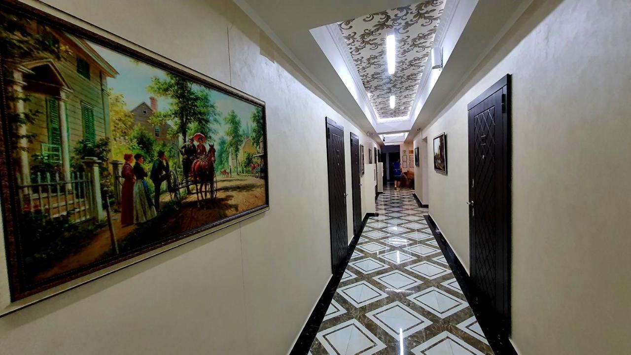 Lamiya Aparts Hotel Almaty Esterno foto