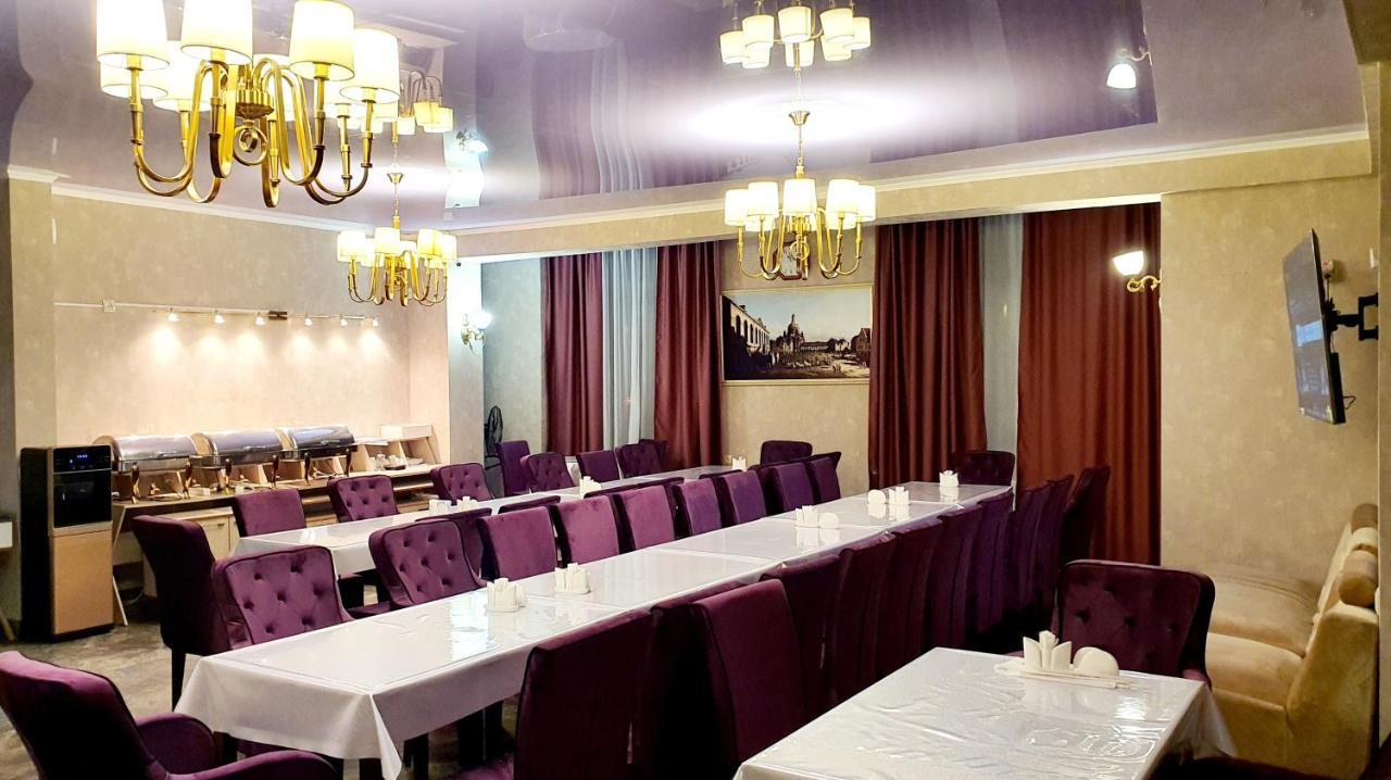 Lamiya Aparts Hotel Almaty Esterno foto